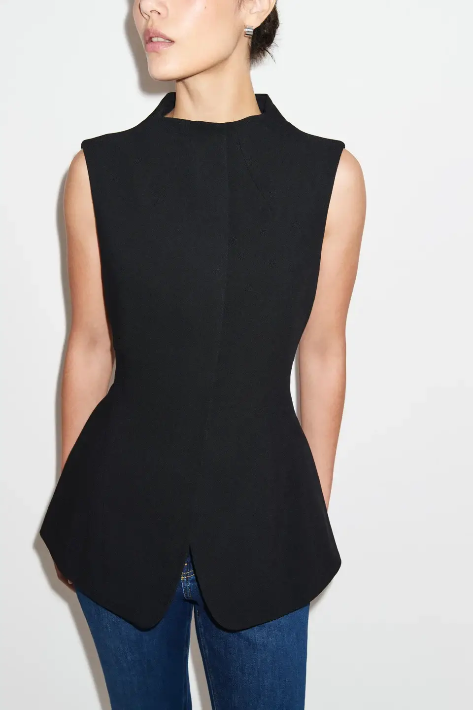 Tailored sleeveless waistcoat office top
